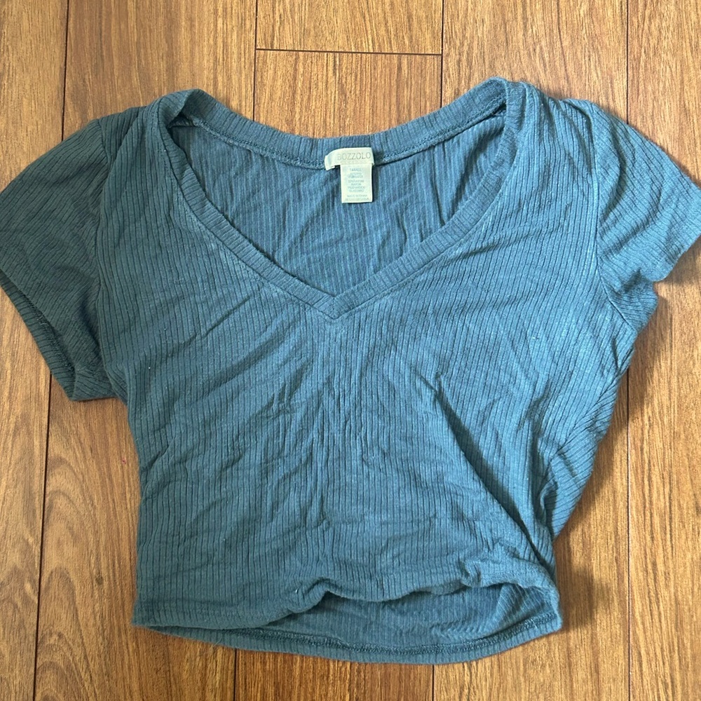 V neck cropped tee teal size small